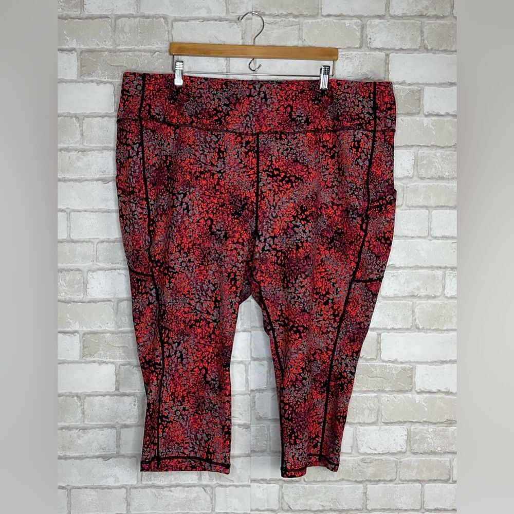 Torrid Active Capri Pocket Leggings Size 5X
